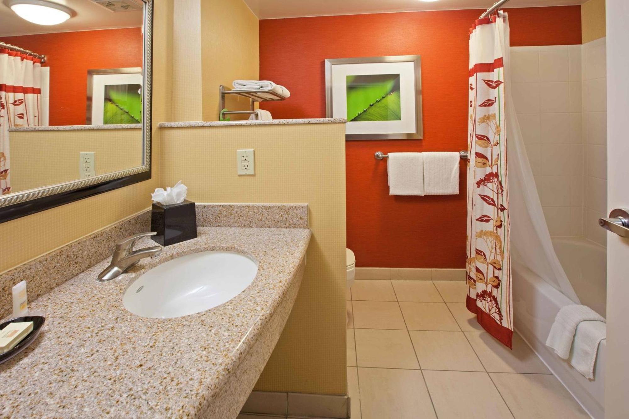 Courtyard Louisville Northeast Εξωτερικό φωτογραφία