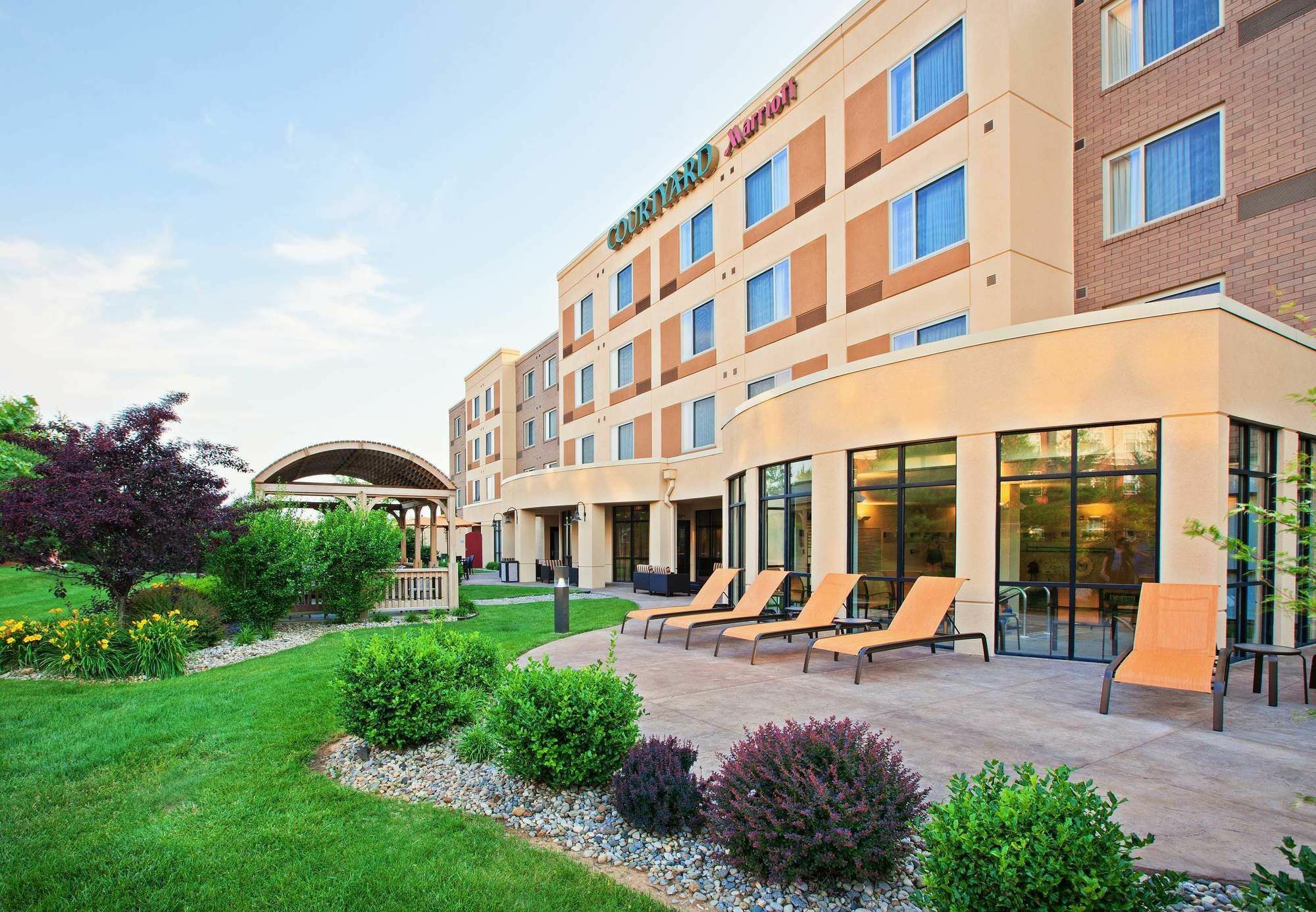 Courtyard Louisville Northeast Εξωτερικό φωτογραφία